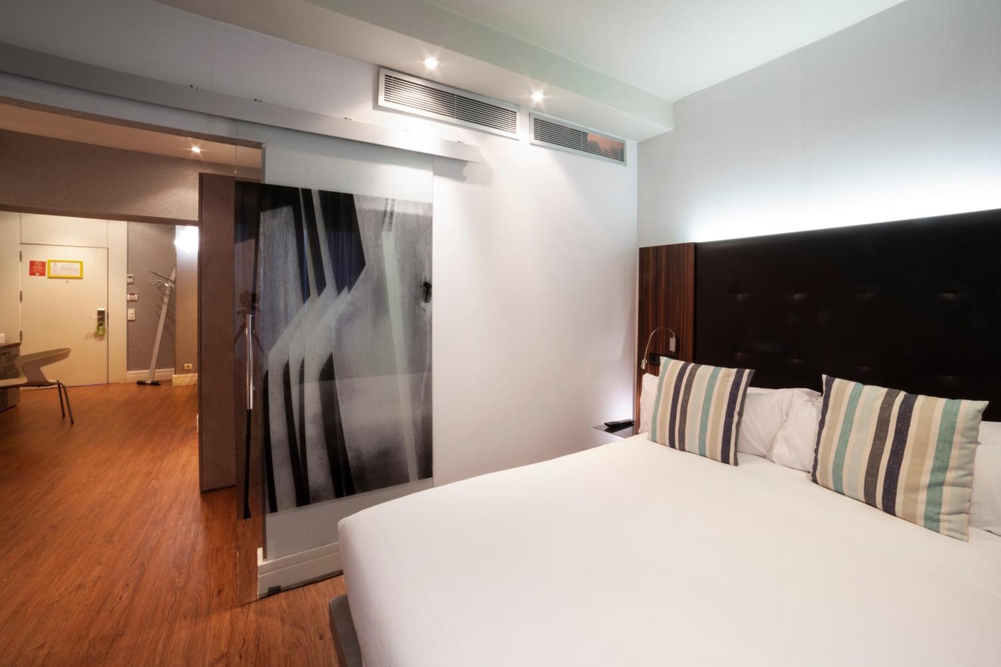 Petit Palace Tamarises 3*